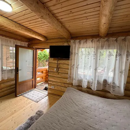 Holiday home Casutele Din Padure *